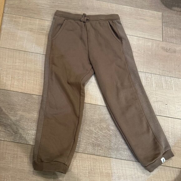 EASY PEASY TAN 5T BOYS JOGGER SET PANTS SWEATSHIRT ORGANIC COTTON - Picture 7 of 9